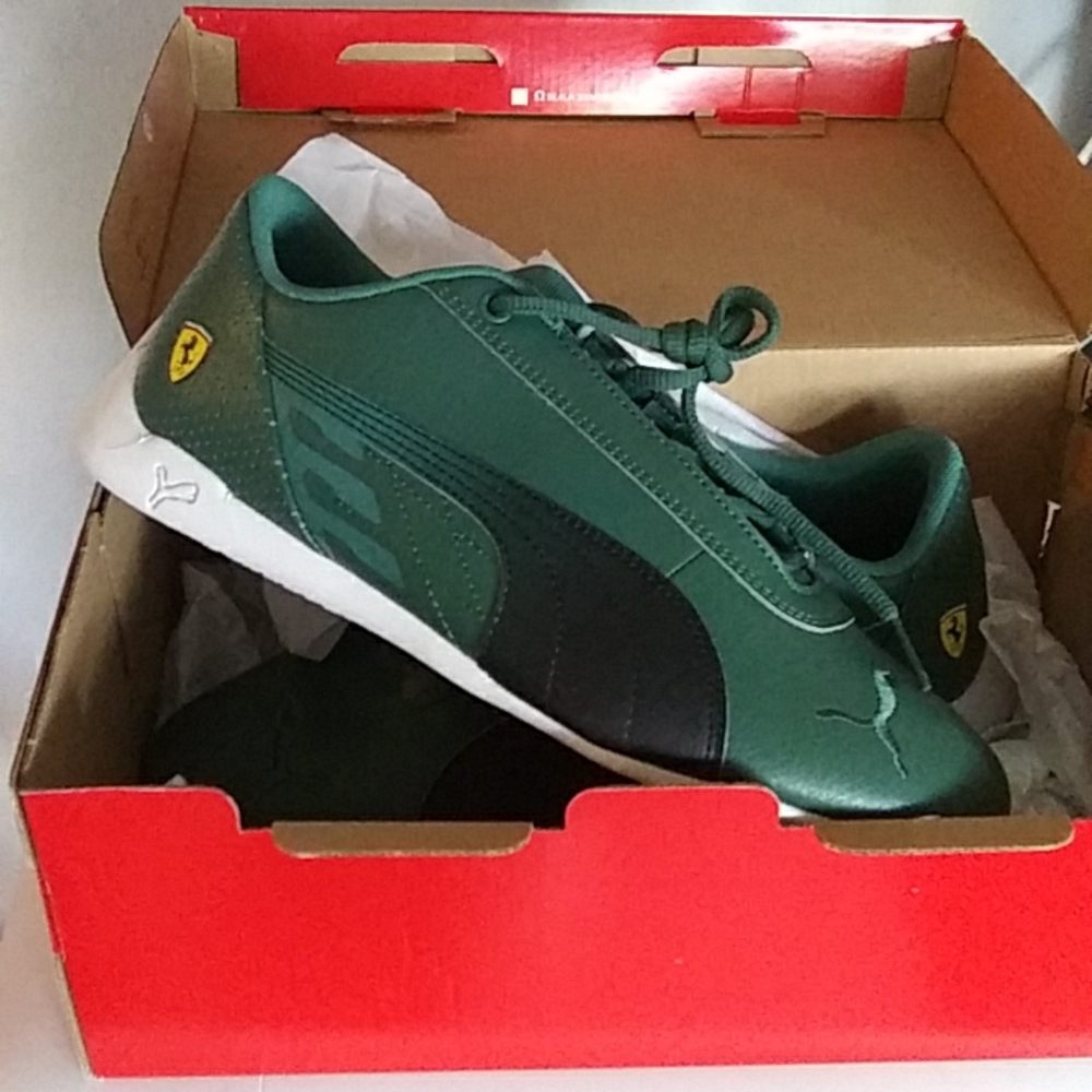 Puma - Picture 2 of 4